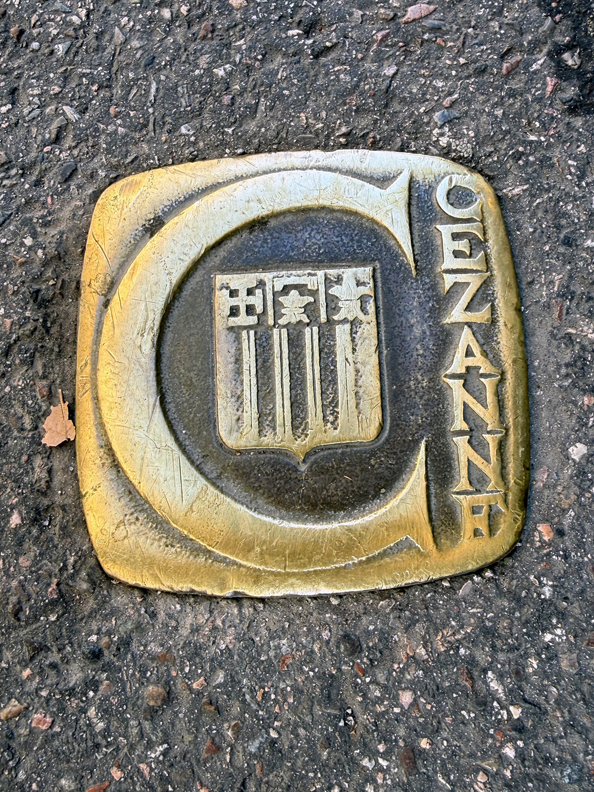 Cezanne sidewalk medallion